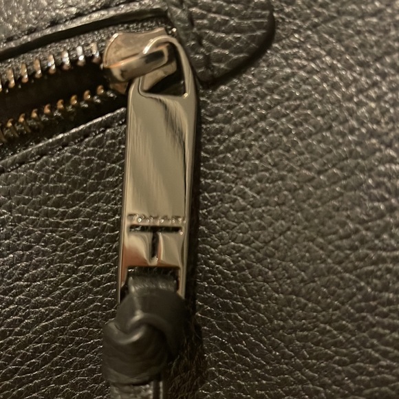 Tahari bag - Picture 5 of 7